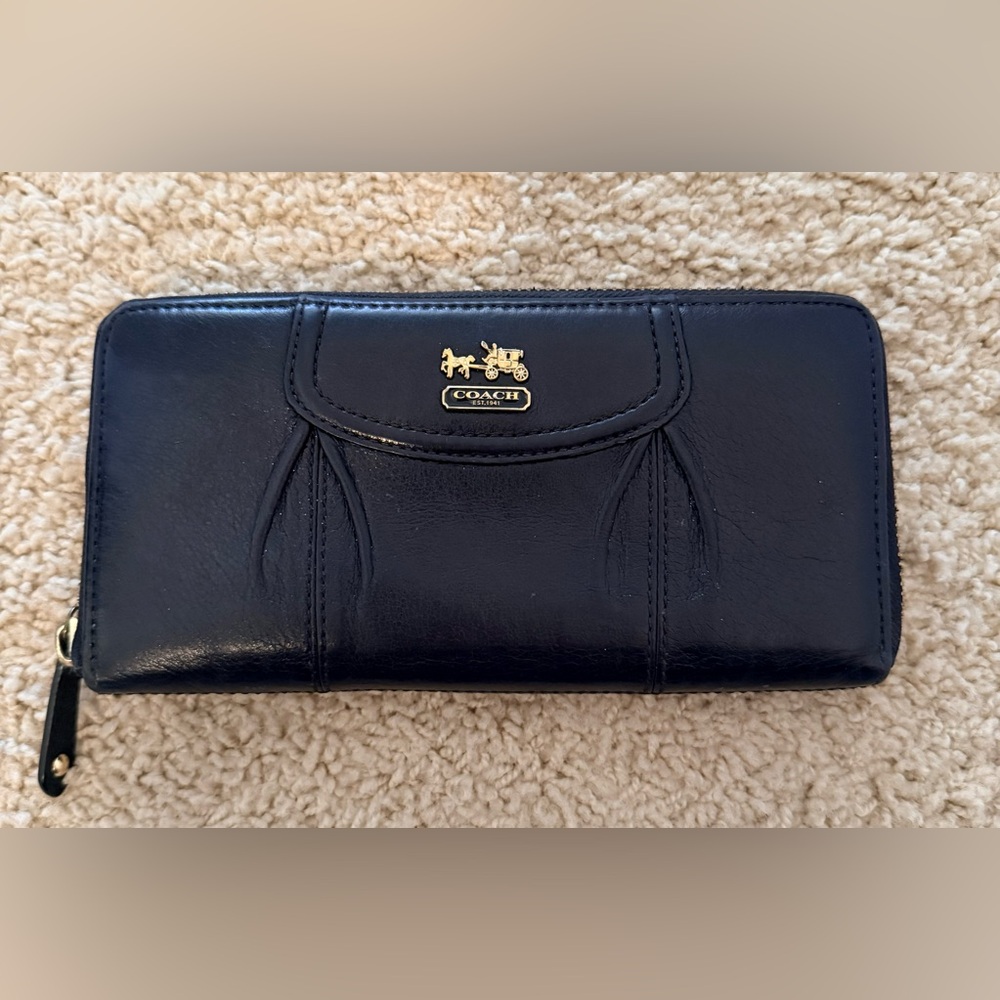 Coach Madison Accordion Zip Around Wallet in black le… - Gem
